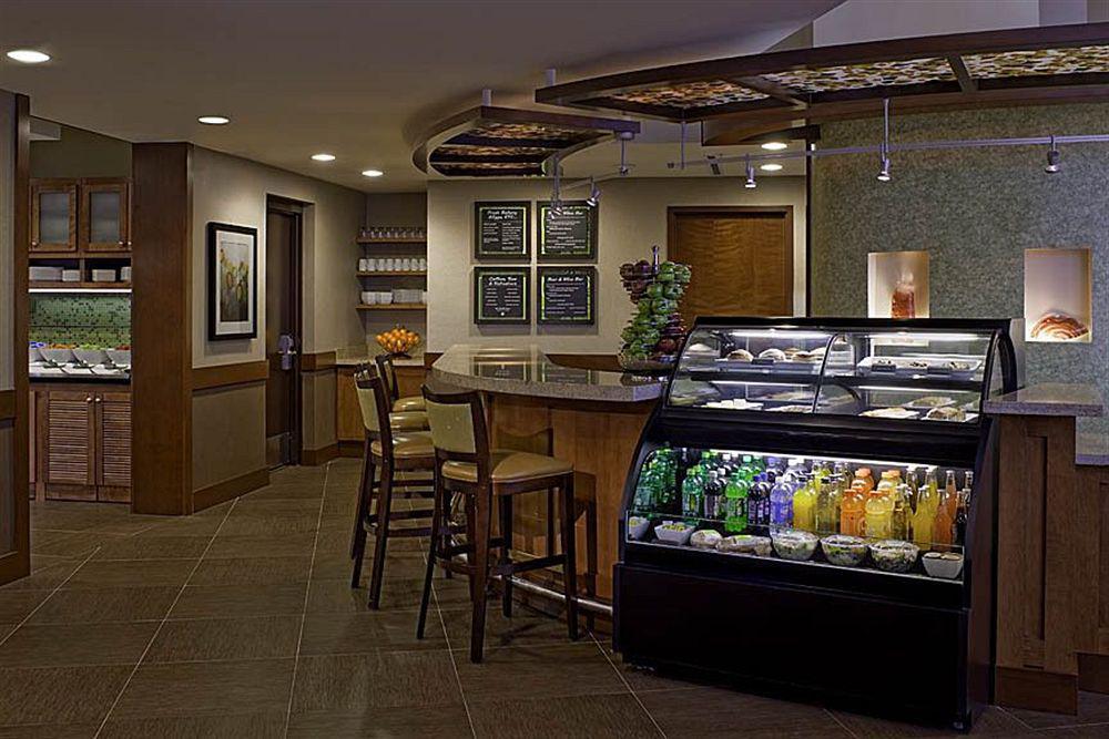 Hyatt Place Sacramento Rancho Cordova Restaurant photo